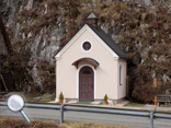 The tiny chapel which can be seen briefly by the cable car valley station, filmed in Ebensee.